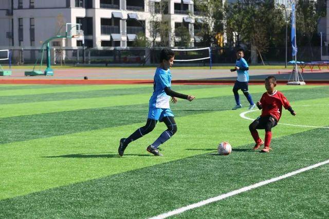 库里36分霍姆格伦伤退 勇士克雷霆升至西部第2