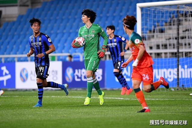 欧冠女排瓦基弗1-3米兰遭首败 局分占优获小组第1